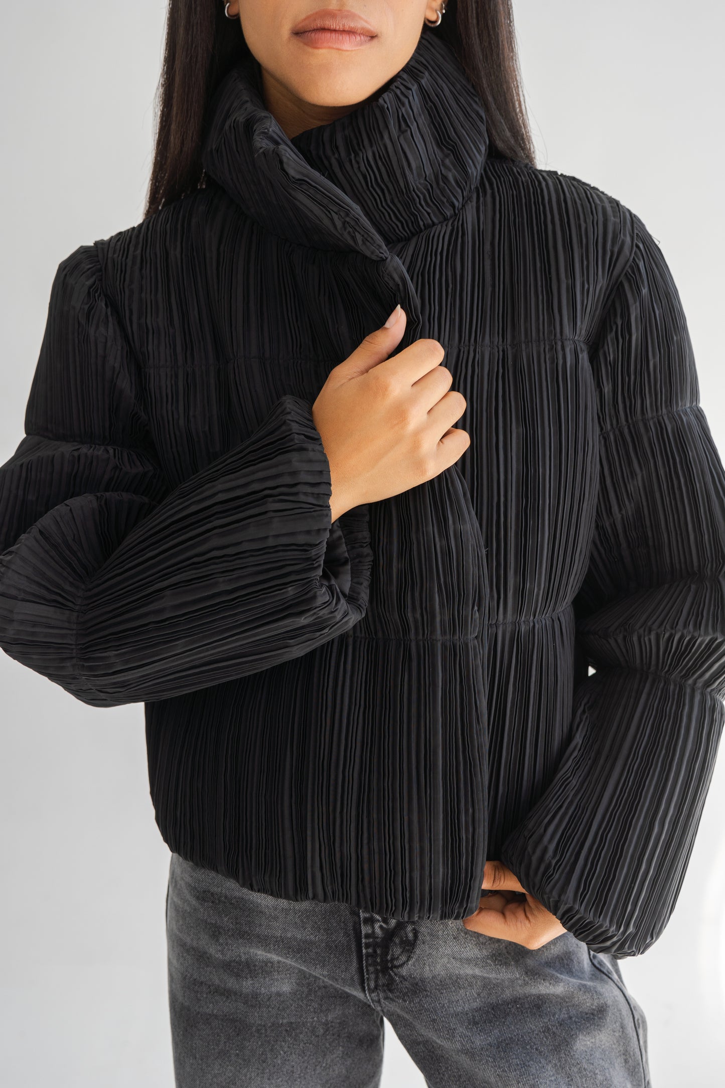 FINE PLEATED PUFFER