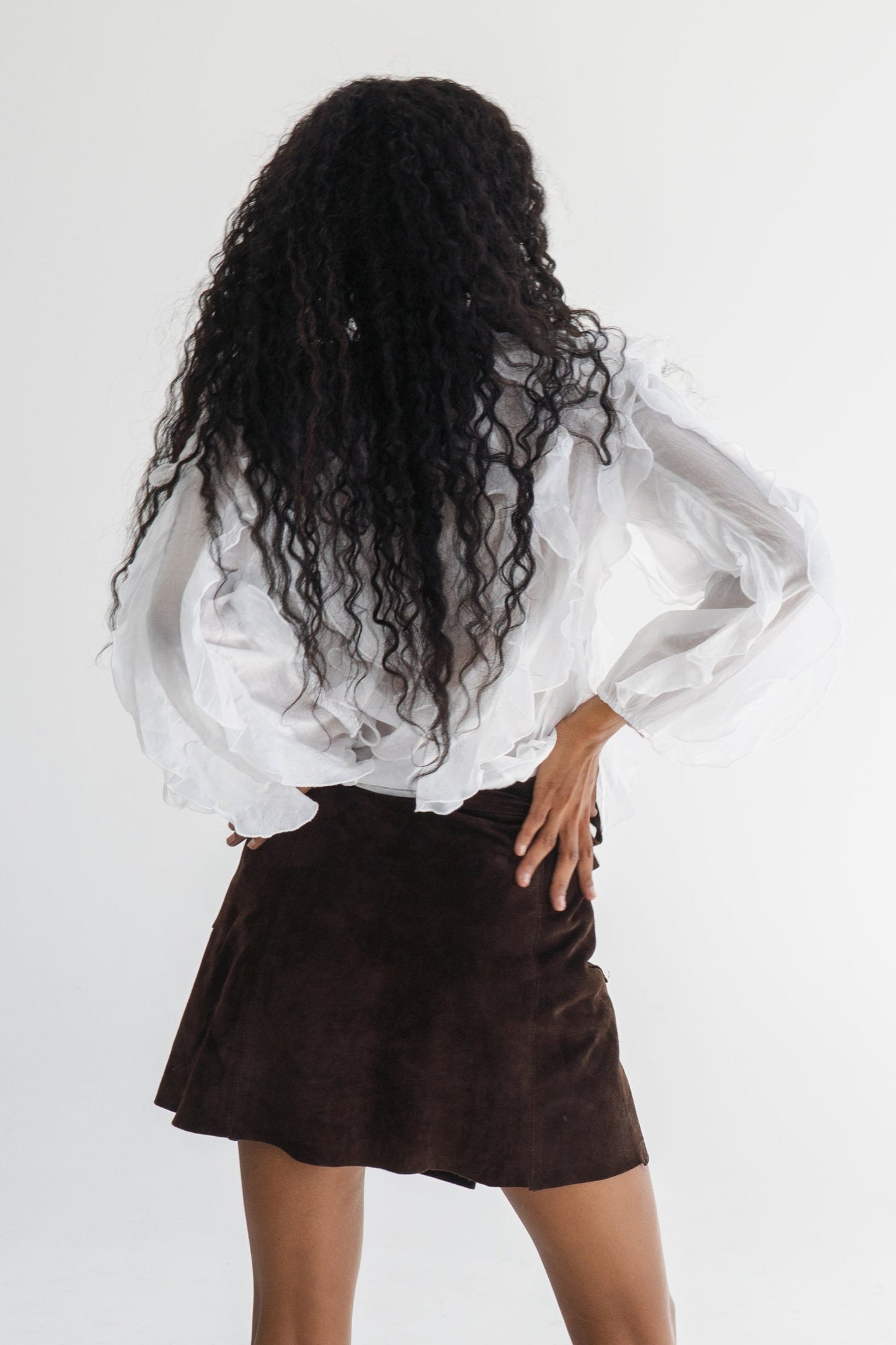 WHITE RUFFLE TOP