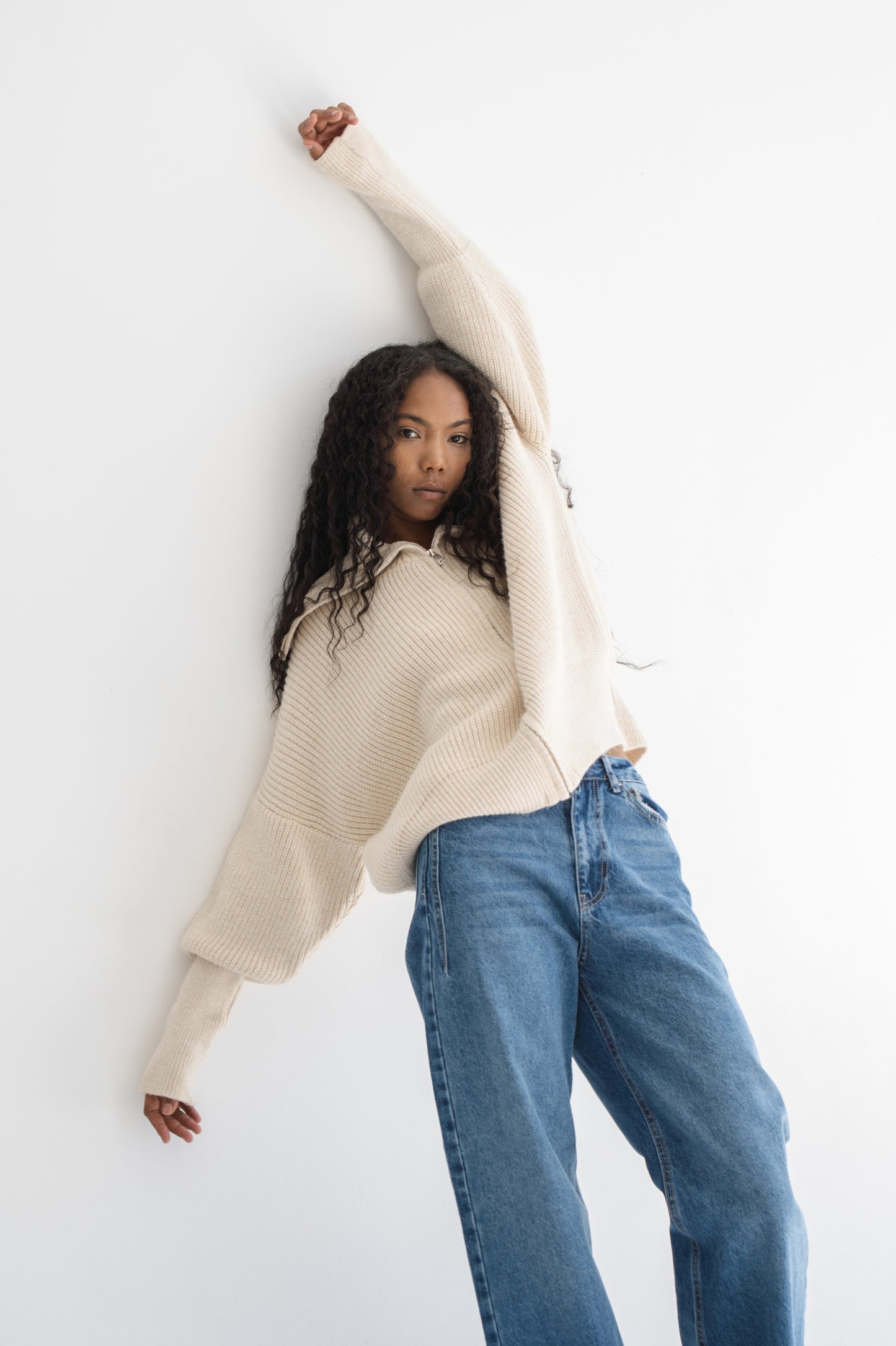 BEIGE ZIP THROUGH KNIT