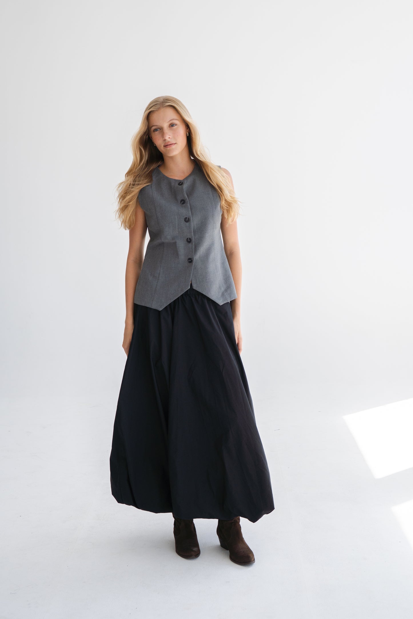 BLACK PARACHUTE SKIRT