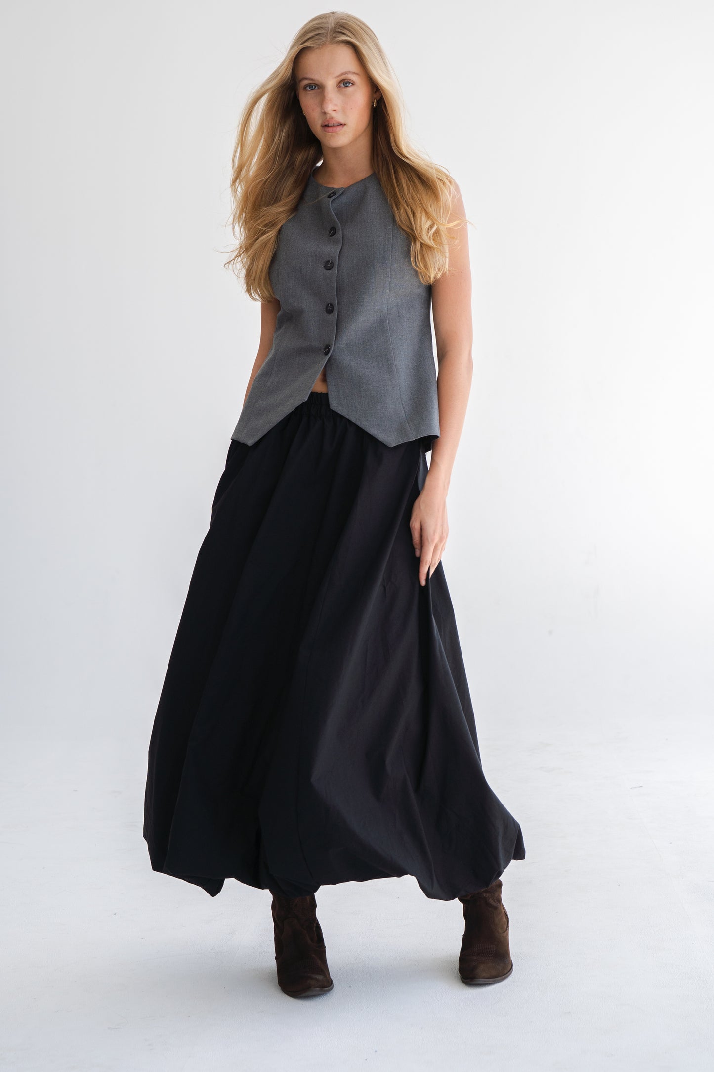 BLACK PARACHUTE SKIRT