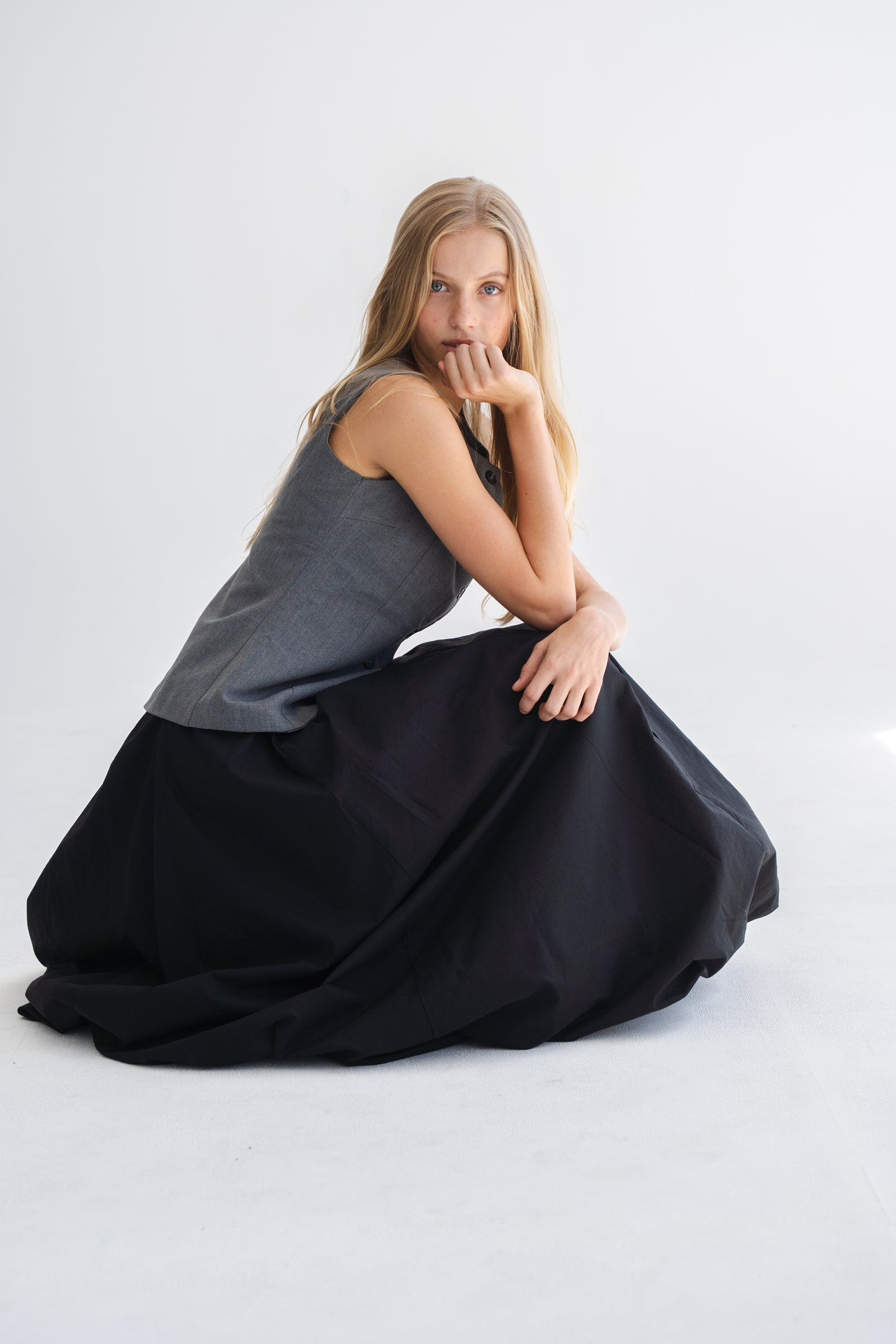BLACK PARACHUTE SKIRT