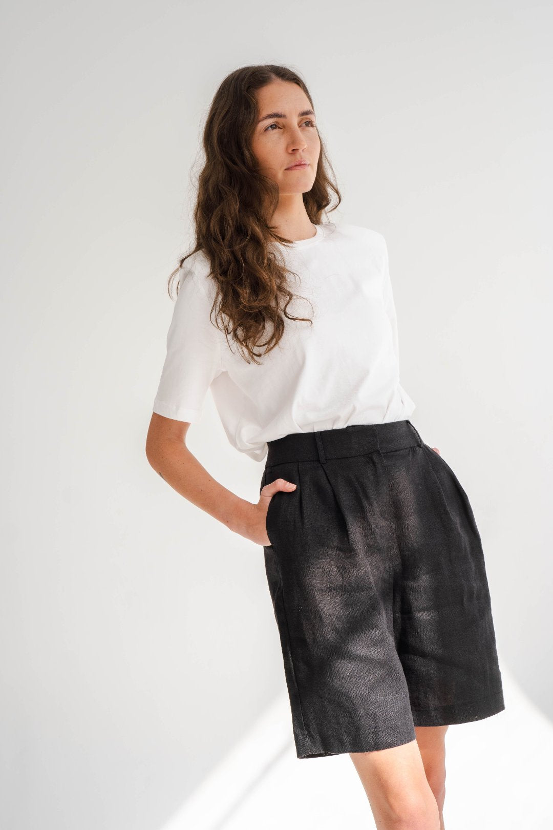 BLACK LINEN SHORTS