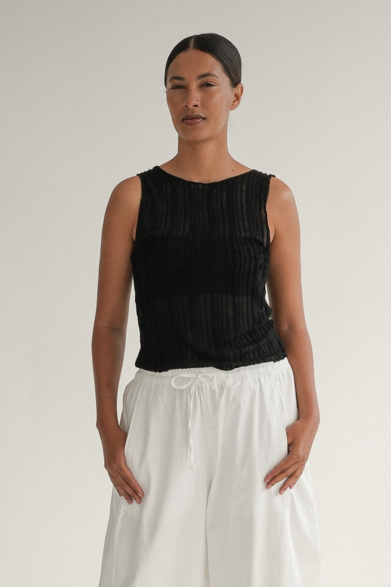 The Lumen Tank in Noir