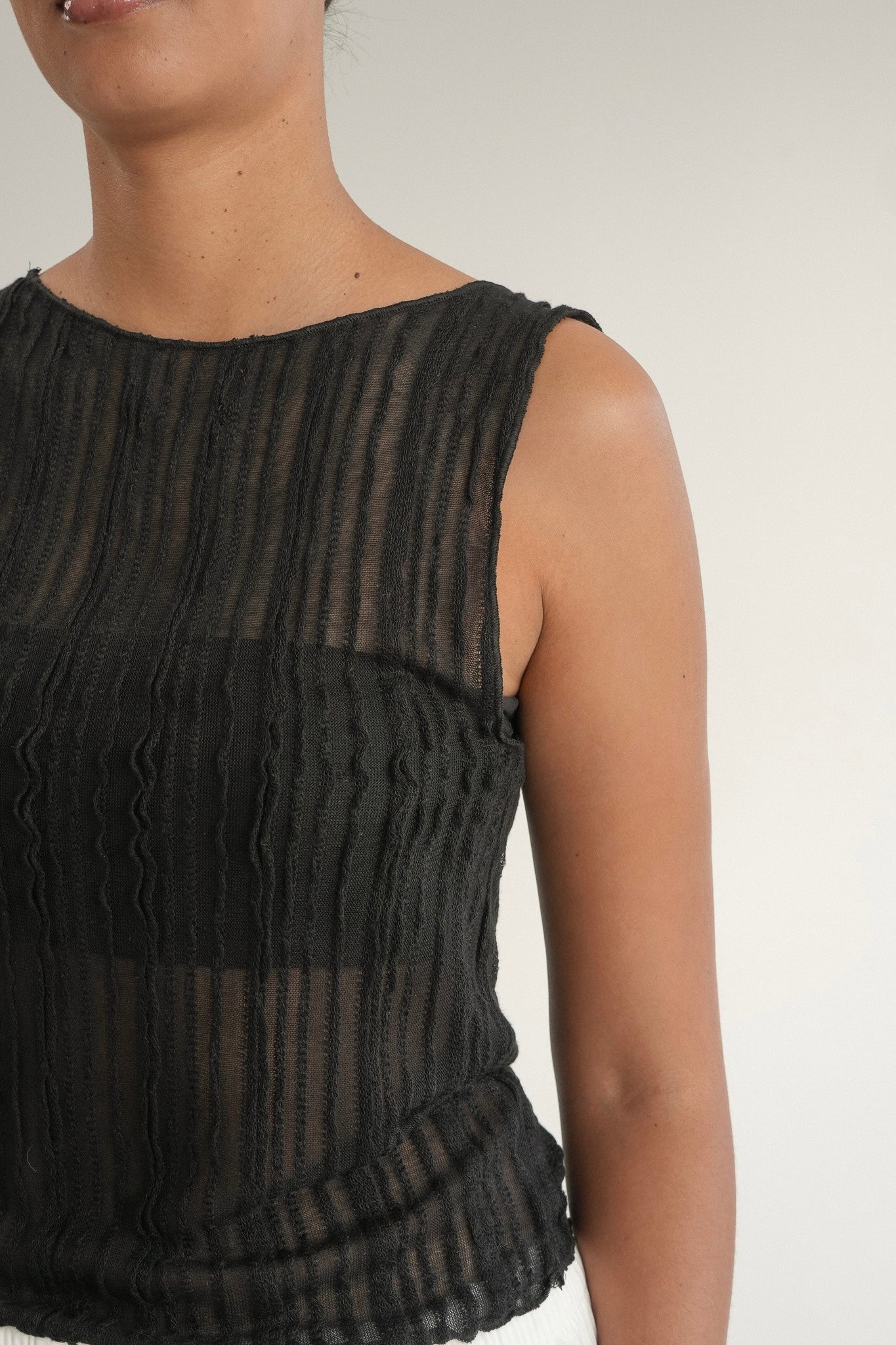 The Lumen Tank in Noir