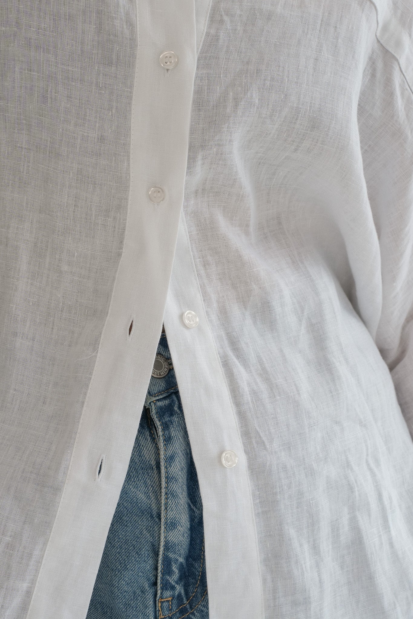 The Aluna Shirt in Salt