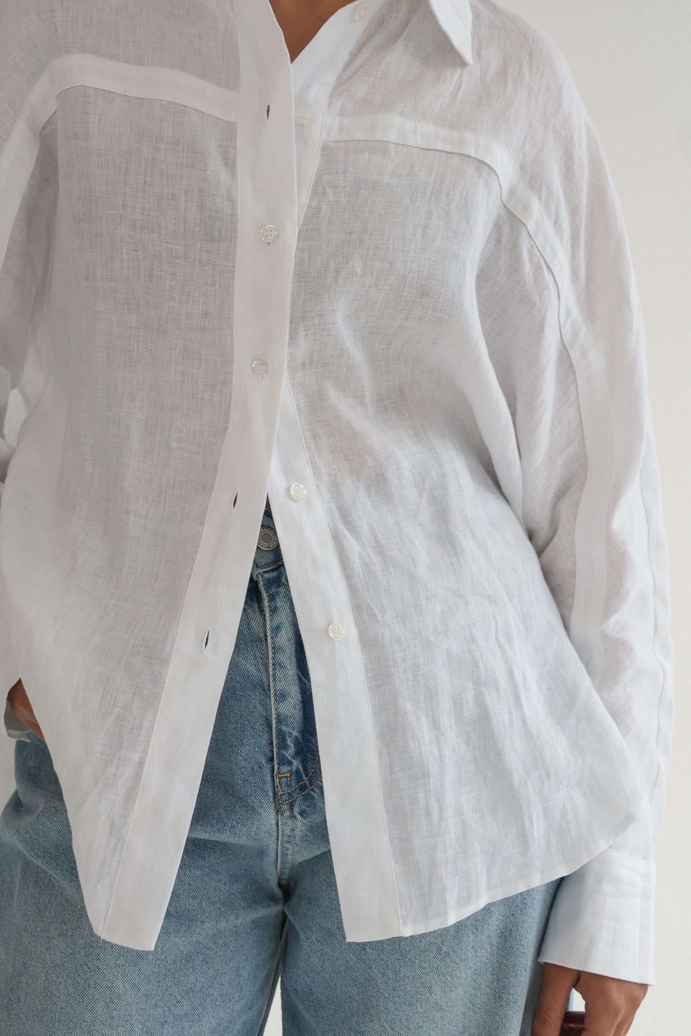 The Aluna Shirt in Salt