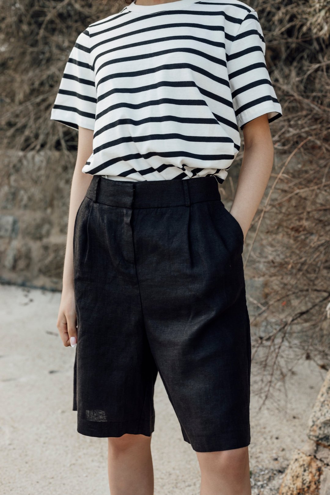BLACK LINEN SHORTS