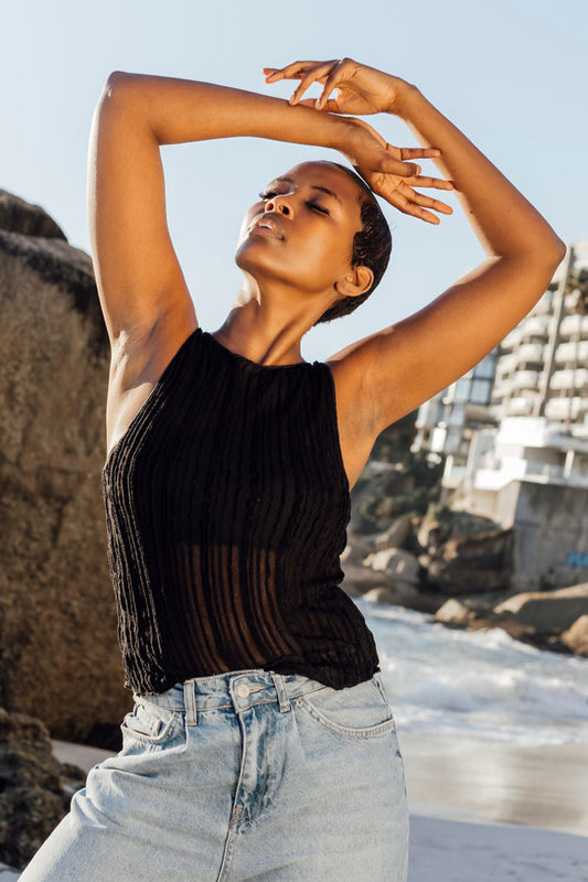 The Lumen Tank in Noir