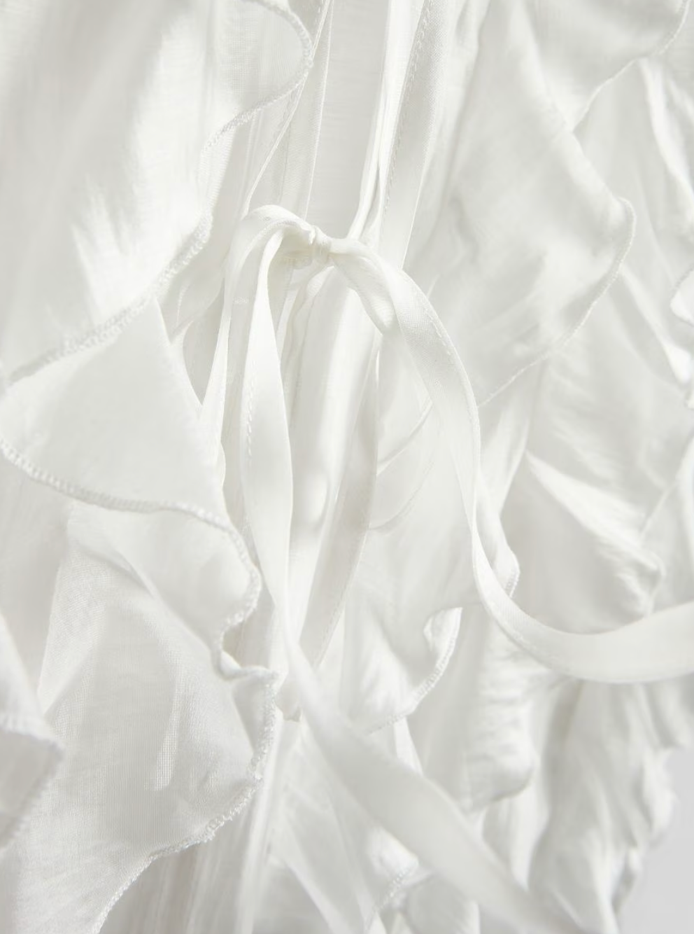 WHITE RUFFLE TOP