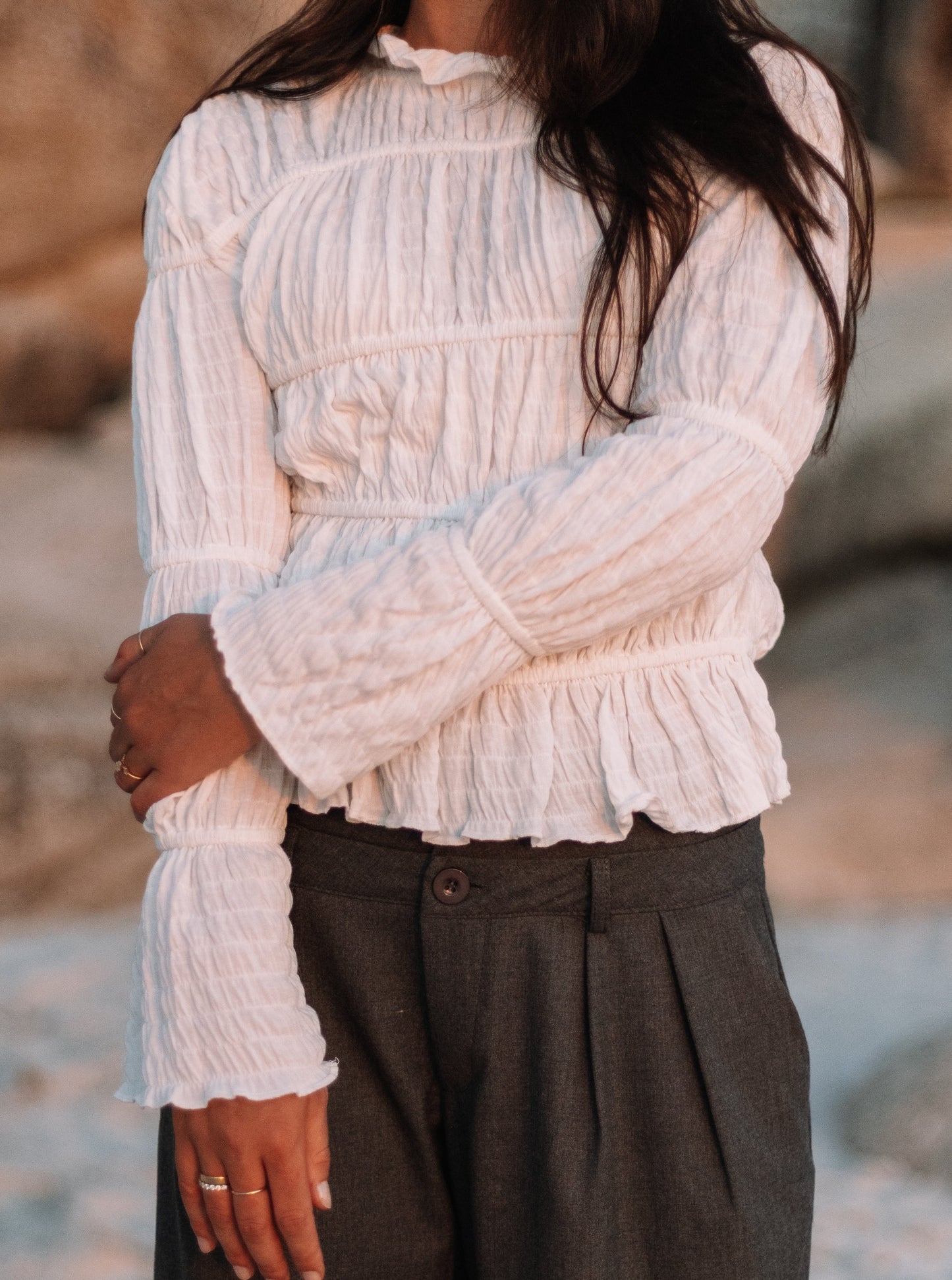 WHITE RUFFLE TOP