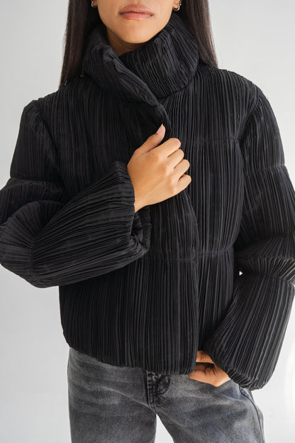 FINE PLEATED PUFFER