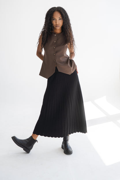 PLEATED KNIT SKIRT WITH SHIMMER DETAIL