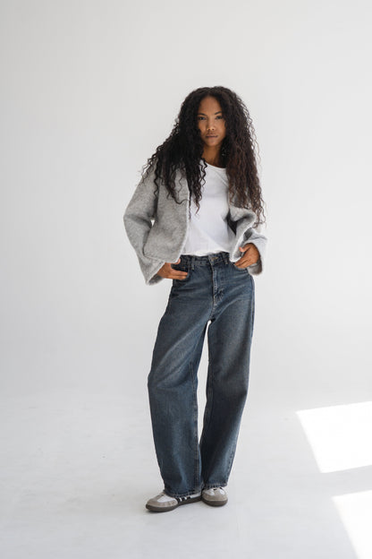 STRAIGHT DARK BLUE JEANS