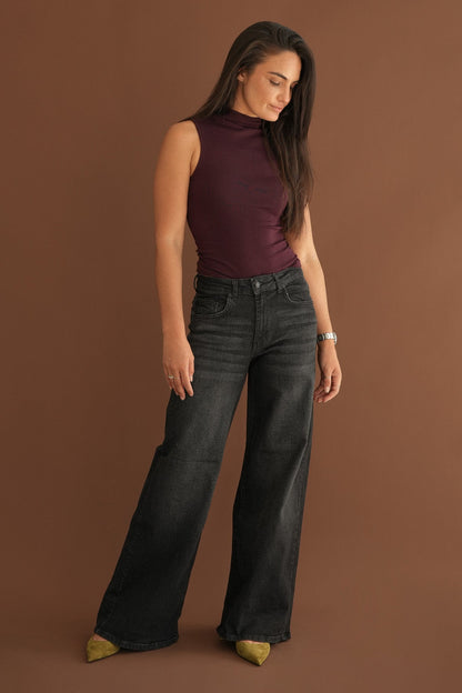 The Overtime Jeans in Smoke