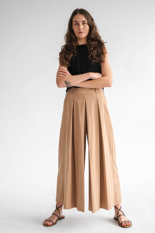 CAMEL PLEATED PALAZZO PANTS