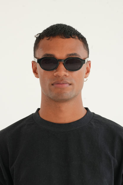 TUMA - ALL BLACK