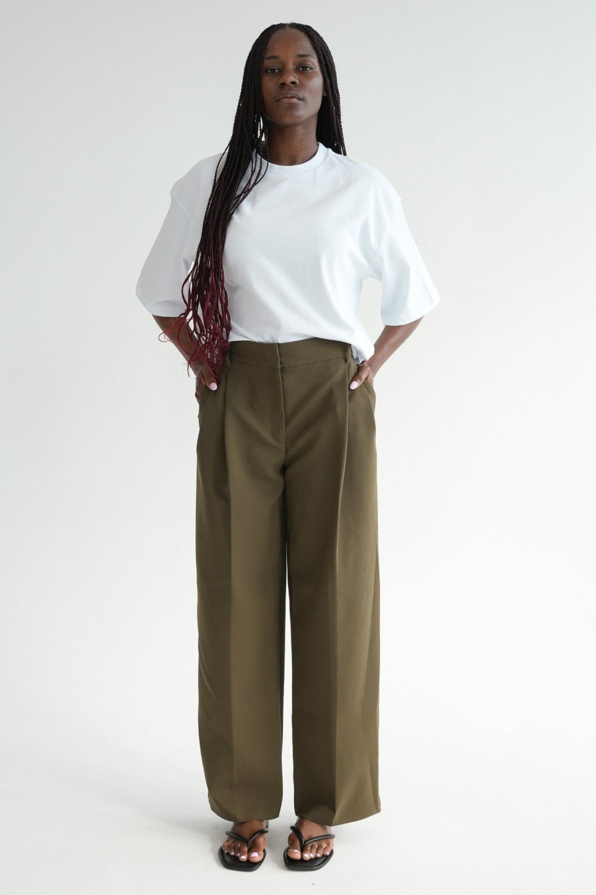 The Rhea Trouser in Olive Stone