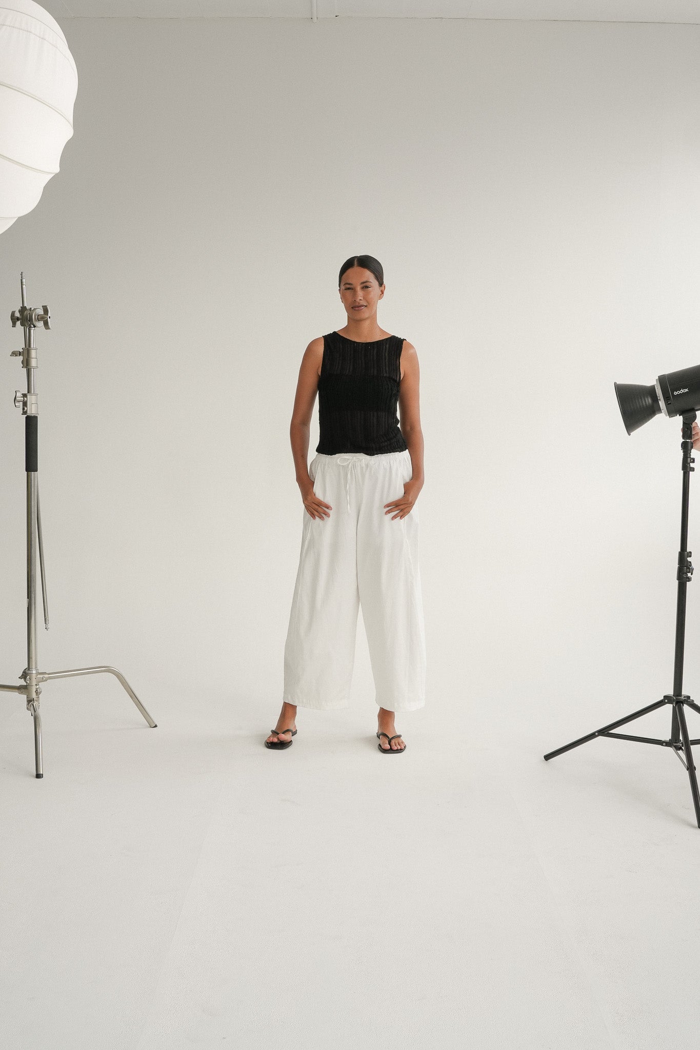The Aera Pant in Soft Chalk