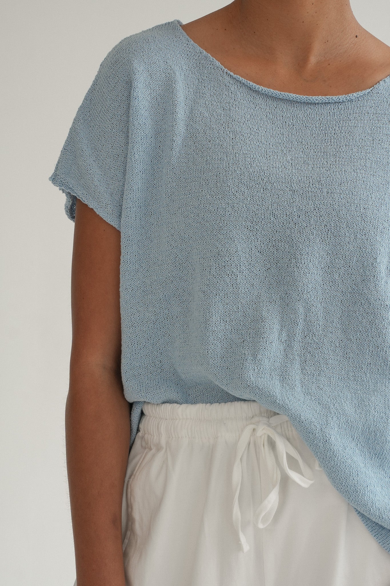 The Iris Knit tee in Mist Blue