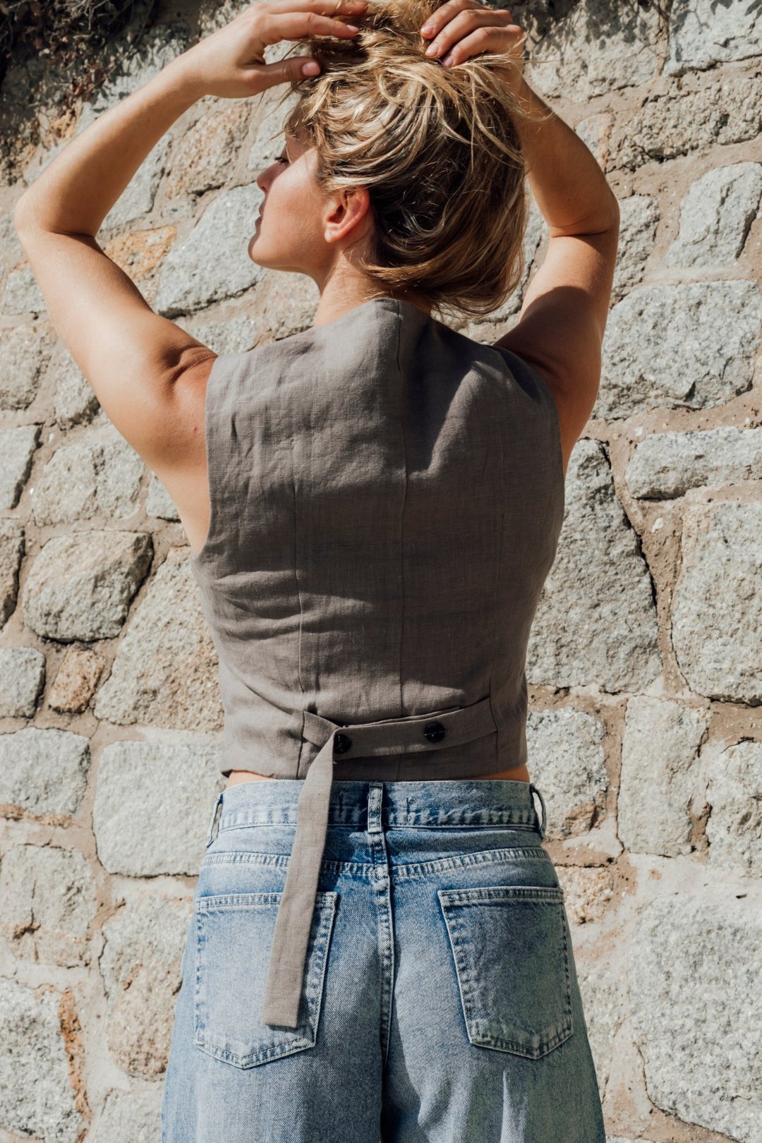 BROWN LINEN WAISTCOAT