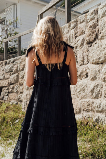 BLACK MAXI DETAIL DRESS