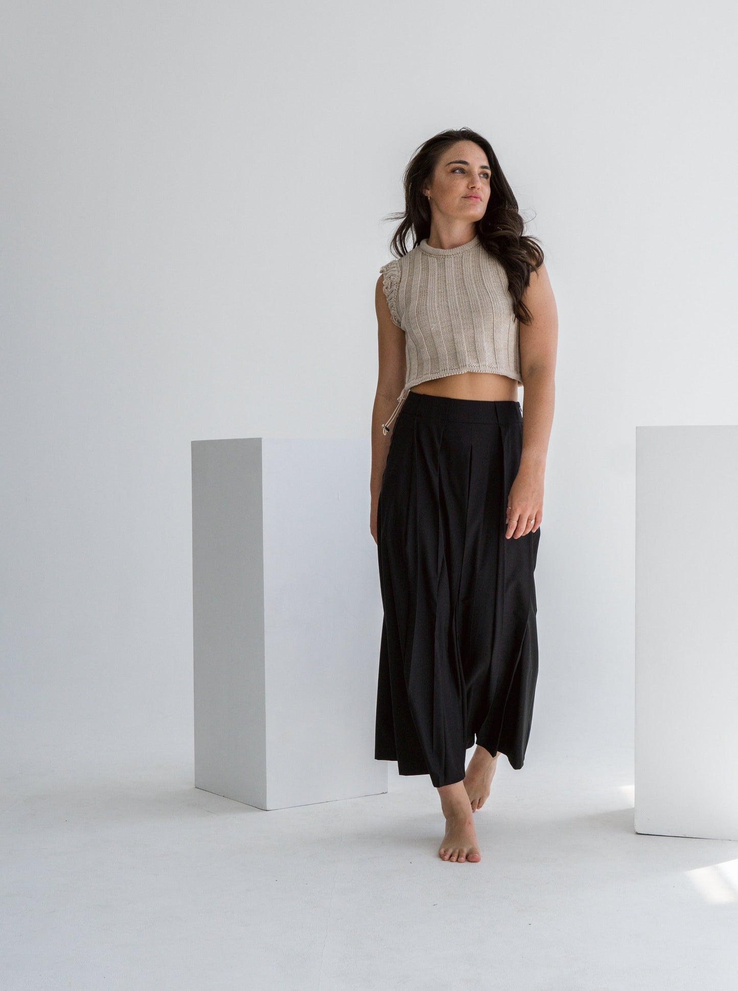 BLACK PLEATED PALAZZO PANTS