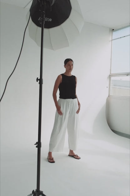 The Lido Pant in Chalk