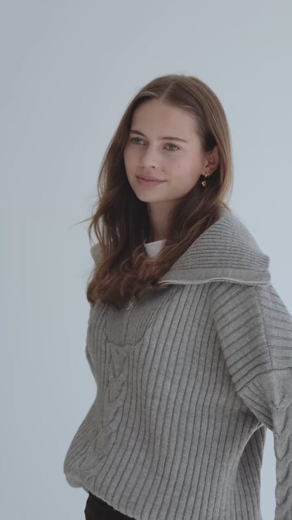 GREY CABLE KNIT