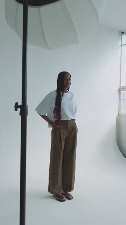 The Rhea Trouser in Olive Stone